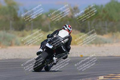 media/Sep-25-2023-Moto Forza (Mon) [[81ffa65e0a]]/B-C Group/Session 4 (Turn 2 Backside)/